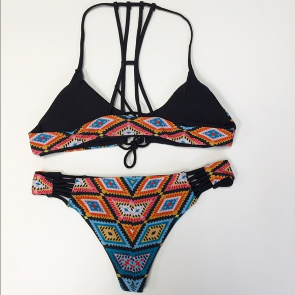 Bikini Set - Picture 3 of 3